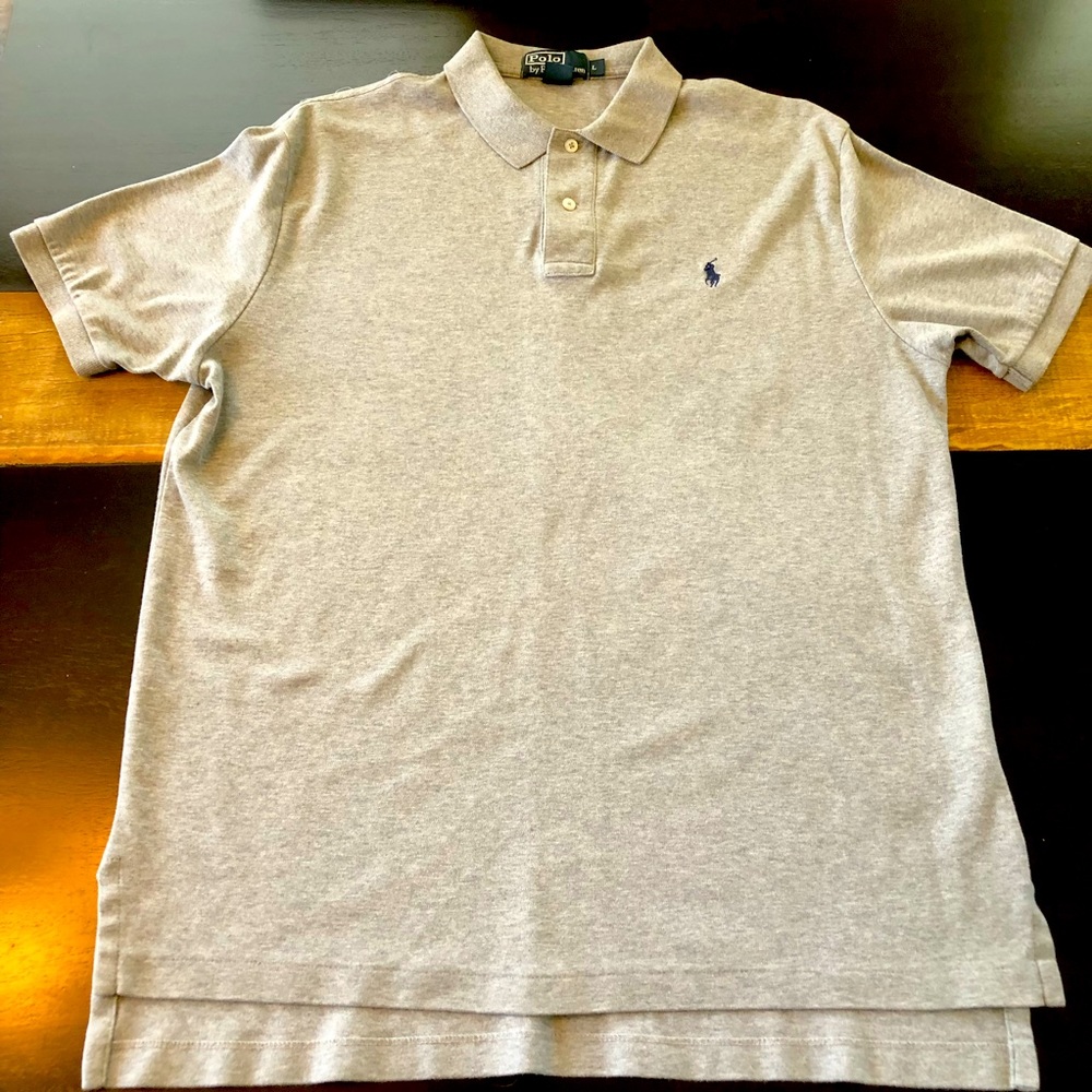This Vintage polo is crafted from Pima cotton and features embroidered pony.